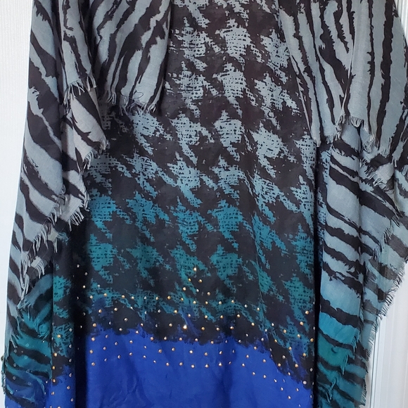 Steve Madden Scarf - Picture 2 of 3